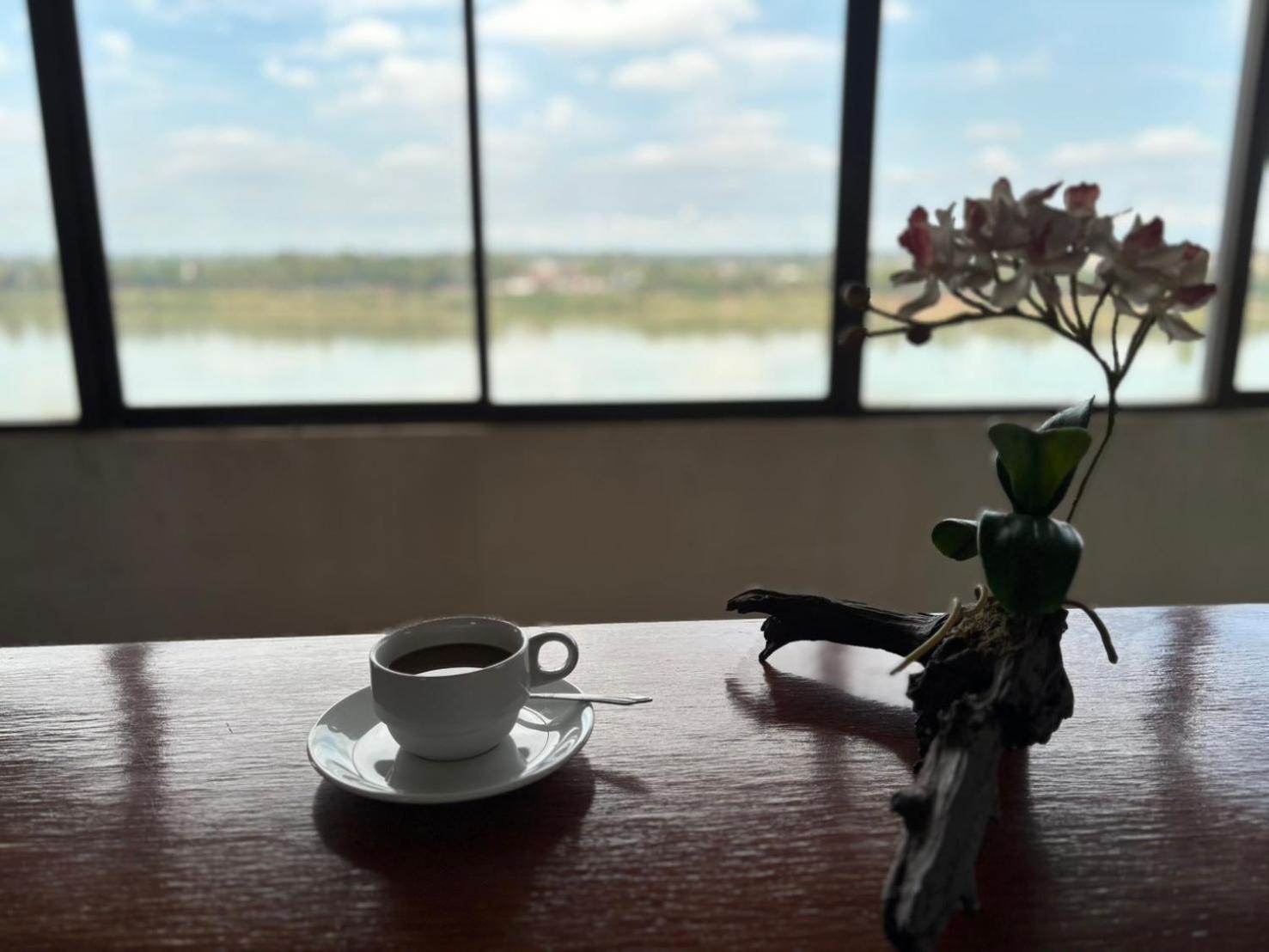 Royal Mekong Riverside Hotel Nong Khai Exterior foto